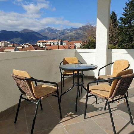 Apartments Jadran Тиват Экстерьер фото