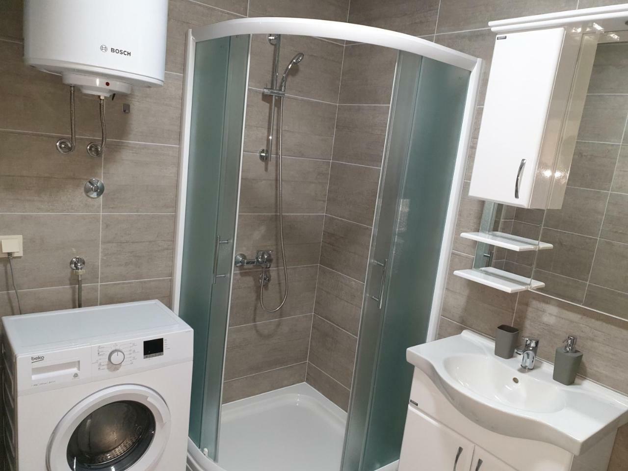 Apartments Jadran Тиват Экстерьер фото