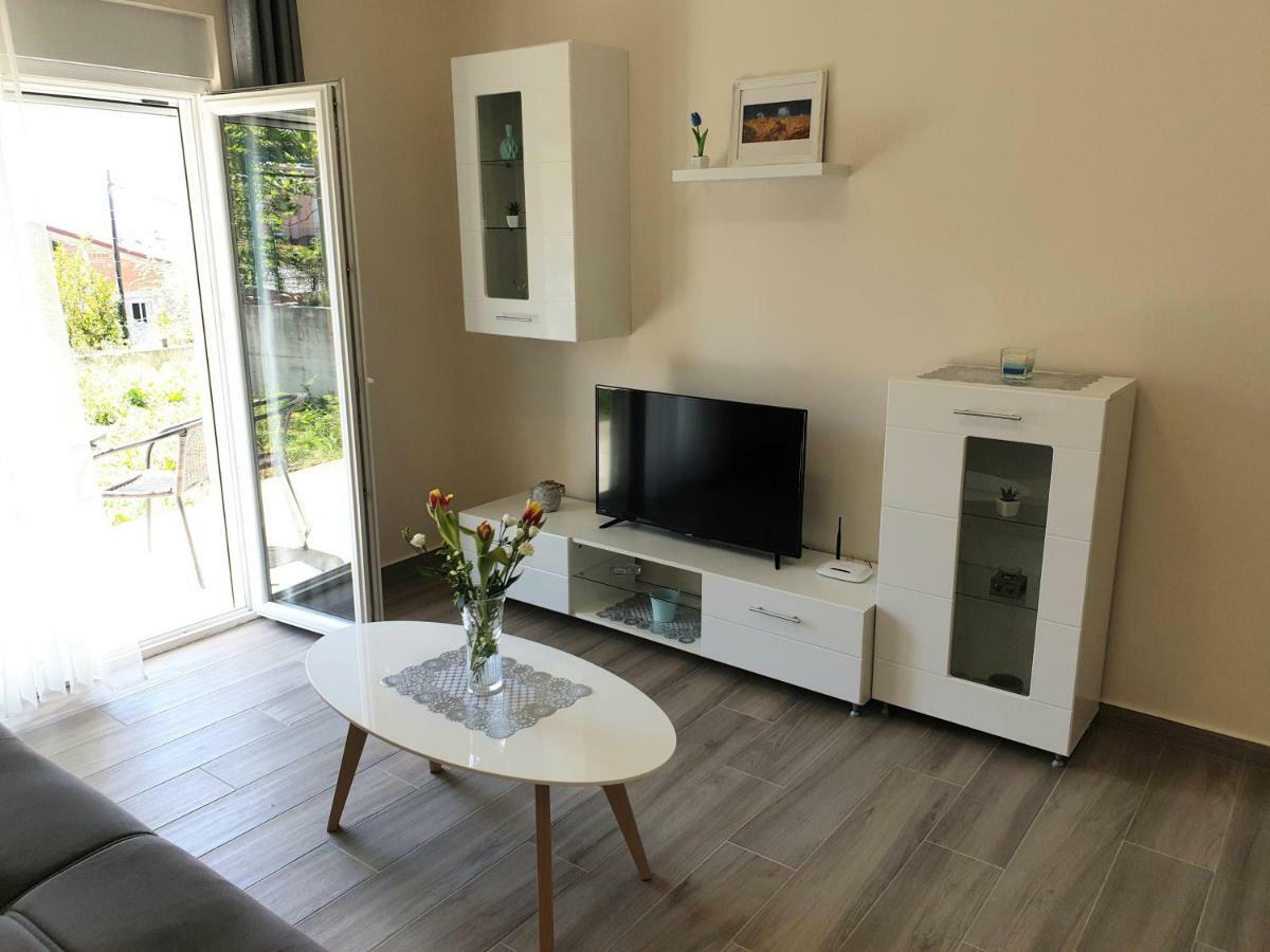 Apartments Jadran Тиват Экстерьер фото